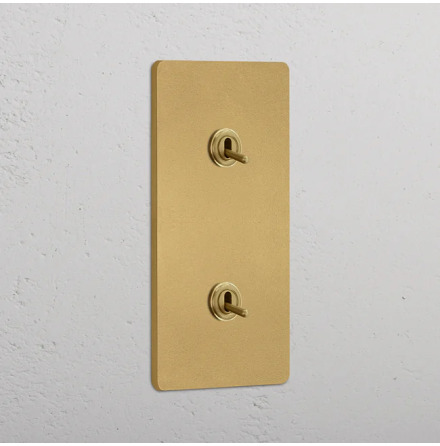 Dubbel Vertikal Vippstr�mbrytare Antique Brass