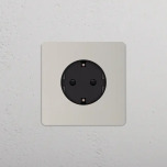 Eluttag - Singel Polished Nickel/Svart